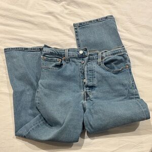 Levi’s Ribcage Straight Ankle